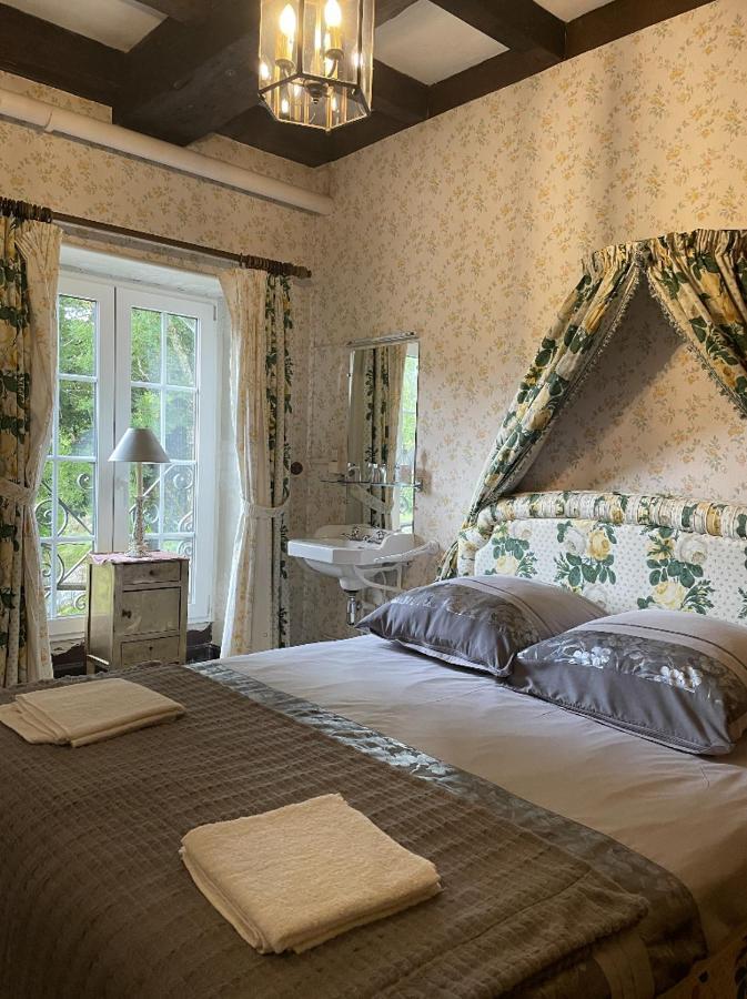 ホテルLe Manoir De Laferté-sur-Aube エクステリア 写真
